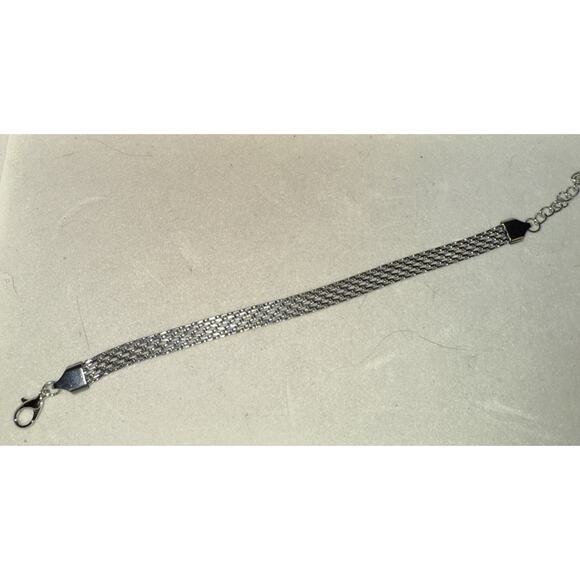 NWT Silvertone Mesh Bracelet Adjustable - Picture 1 of 3